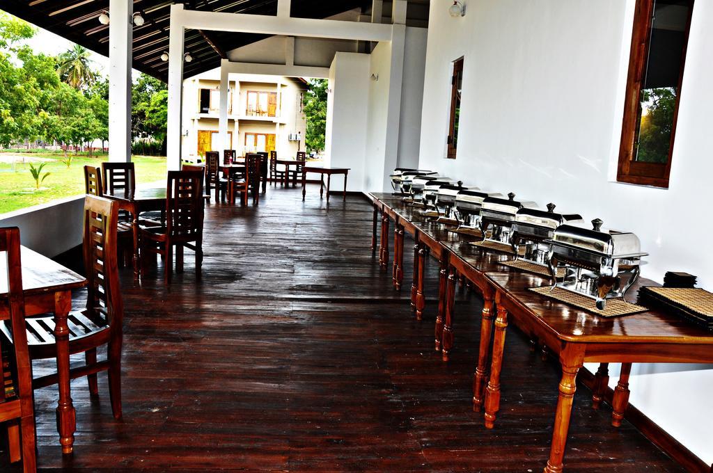 Naaval - Neithal Batticaloa Hotel Exterior photo