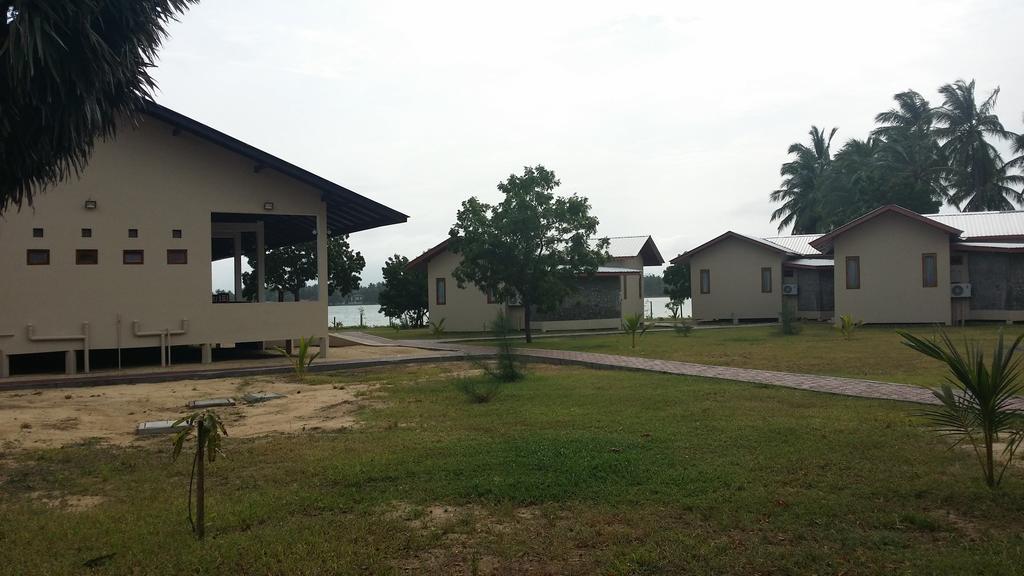 Naaval - Neithal Batticaloa Hotel Exterior photo